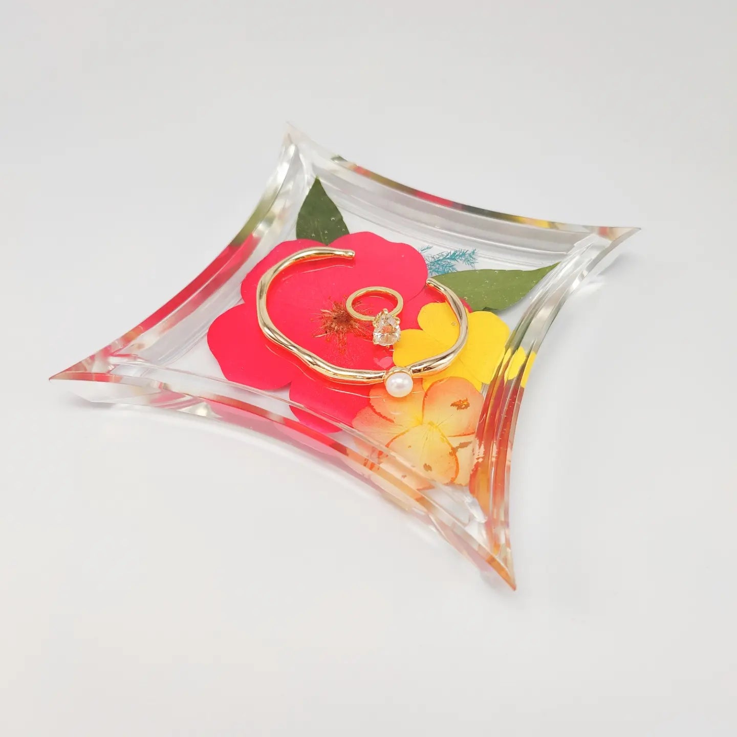 Diamond shape floral trinket dish in resin - a flower preservation art