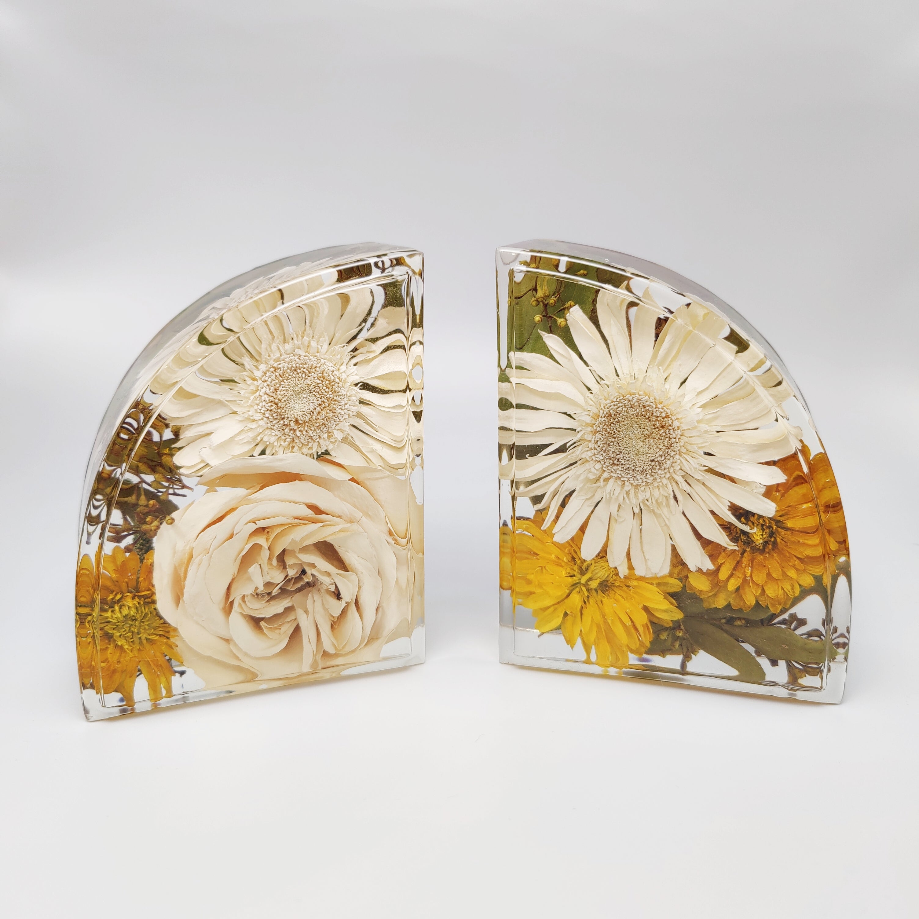 Personalized flowers reserved Bookends in 3D resin block